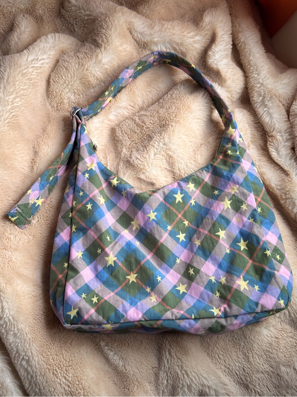 BAGGU Nylon Shoulder Bag in Star Plaid